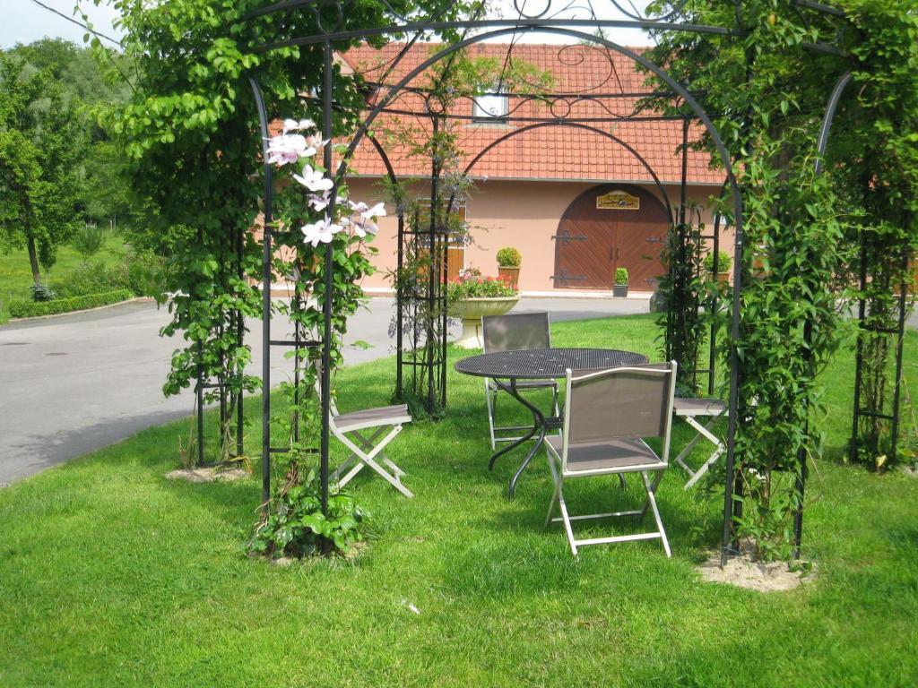Hotel Du Moulin Aux Draps Desvres Екстер'єр фото
